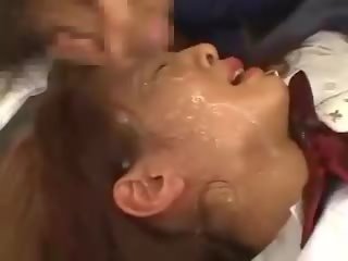 Đần độn tóc đỏ á châu adolescent đập khoảng