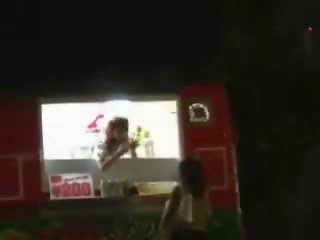女孩 开始 食物 而 她 得到 一个 性高潮 由 snahbrandy