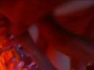 Groot tentakels neuken attractive oosters vriendin binnenin freaky monster